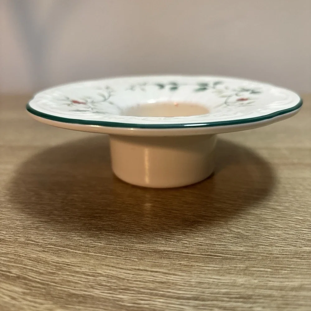 Pfaltzgraff Winterberry Tealight/Votive Candle Holder‎ 4-1/2